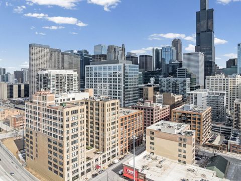 Tiny photo for 728 W Jackson Boulevard #701, Chicago, IL 60661 (MLS # 12575850)