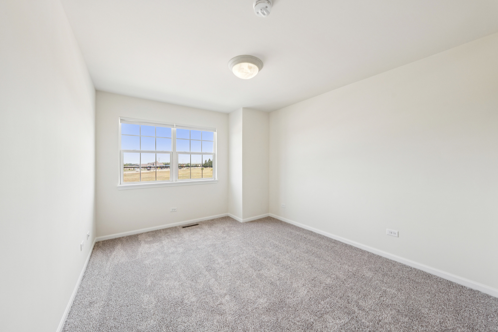 Huntley, Illinois 60142, United States, 3 Bedrooms Bedrooms, ,3 BathroomsBathrooms,Residential,Active,217642