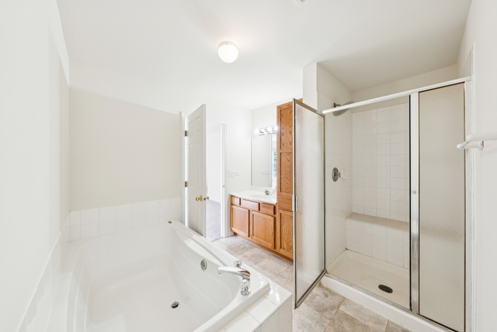 Huntley, Illinois 60142, United States, 3 Bedrooms Bedrooms, ,3 BathroomsBathrooms,Residential,Active,217642