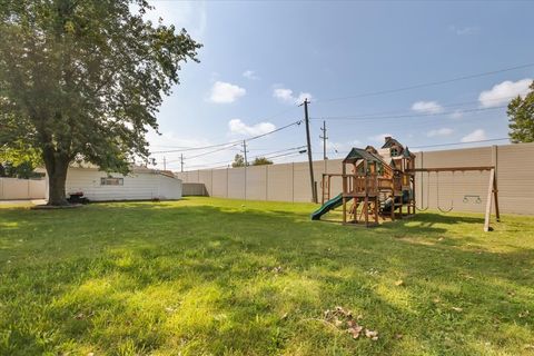 Tiny photo for 7506 S Ferdinand Avenue, Bridgeview, IL 60455 (MLS # 12473868)
