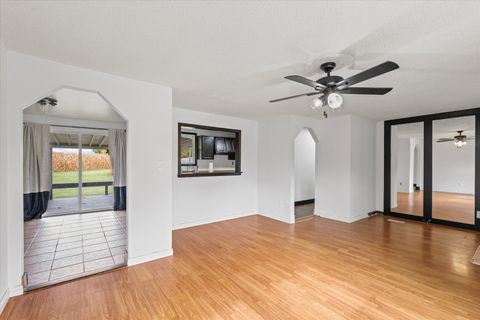 Tiny photo for 2302 E Perkins Road, Urbana, IL 61802 (MLS # 12496049)