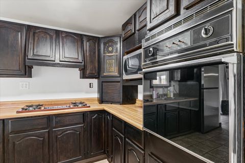 Tiny photo for 2302 E Perkins Road, Urbana, IL 61802 (MLS # 12496049)