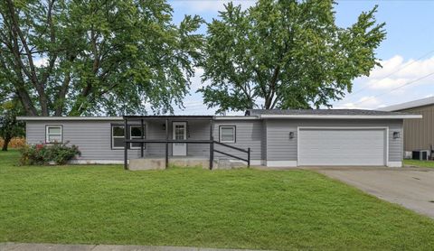 Photo of 2302 E Perkins Road, Urbana, IL 61802 (MLS # 12496049) Photo of 2302 E Perkins Road, Urbana, IL 61802 (MLS # 12496049)