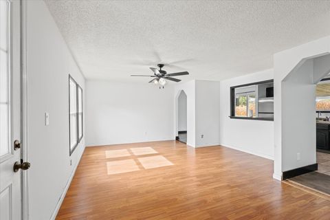 Tiny photo for 2302 E Perkins Road, Urbana, IL 61802 (MLS # 12496049)