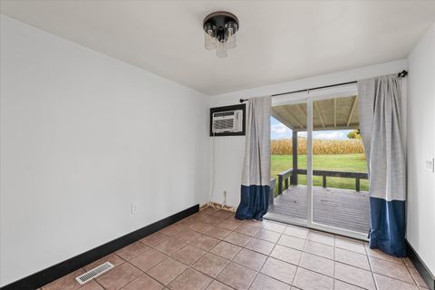 Tiny photo for 2302 E Perkins Road, Urbana, IL 61802 (MLS # 12496049)