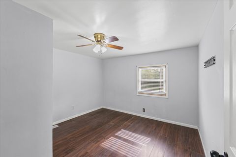 Tiny photo for 2302 E Perkins Road, Urbana, IL 61802 (MLS # 12496049)