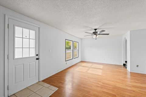 Tiny photo for 2302 E Perkins Road, Urbana, IL 61802 (MLS # 12496049)