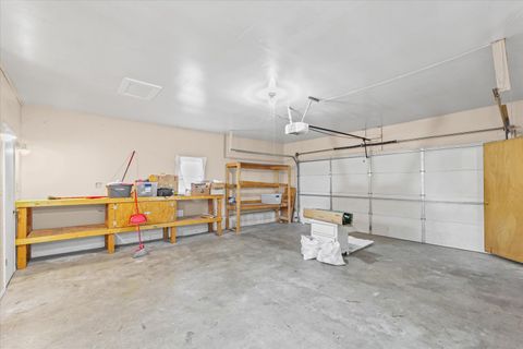 Tiny photo for 2302 E Perkins Road, Urbana, IL 61802 (MLS # 12496049)