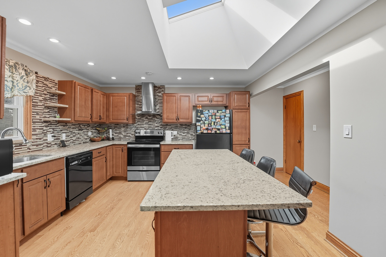 10817 S Oak Park Avenue