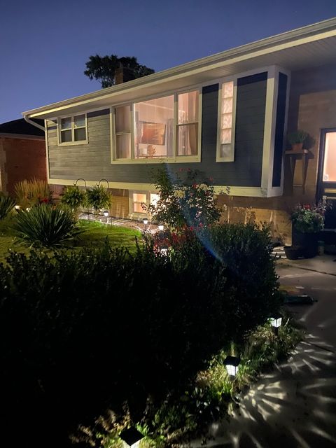 Tiny photo for 10817 S Oak Park Avenue, Worth, IL 60482 (MLS # 12472029)