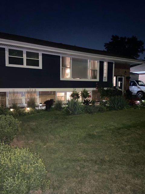 Tiny photo for 10817 S Oak Park Avenue, Worth, IL 60482 (MLS # 12472029)