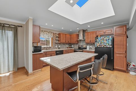 Tiny photo for 10817 S Oak Park Avenue, Worth, IL 60482 (MLS # 12472029)