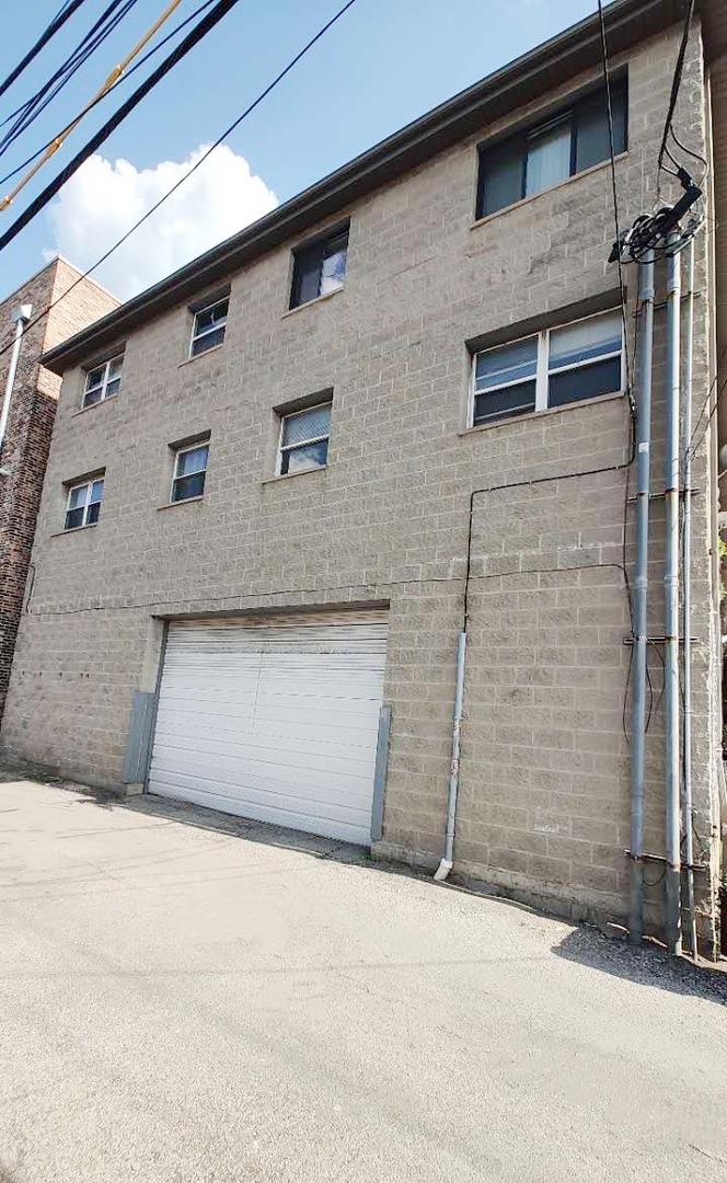222 W 26th Street 202