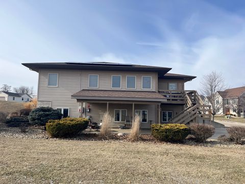Tiny photo for 202 Regina Court, Kewanee, IL 61443 (MLS # 12553722)