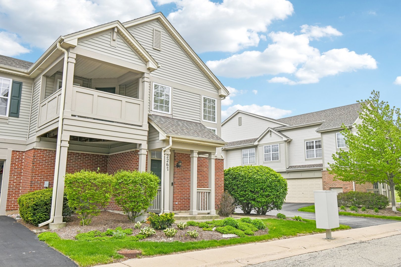 2267 Vanderbilt Drive