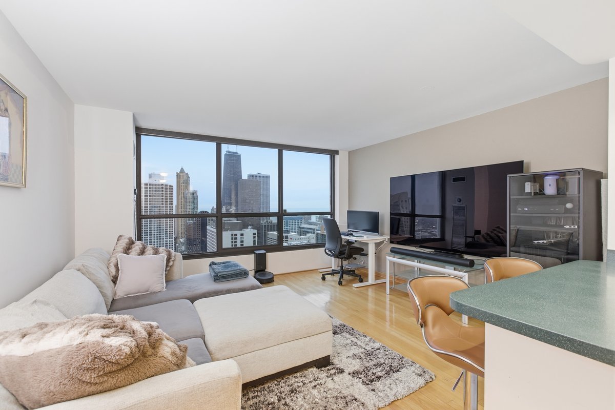 405 N Wabash Avenue 5112