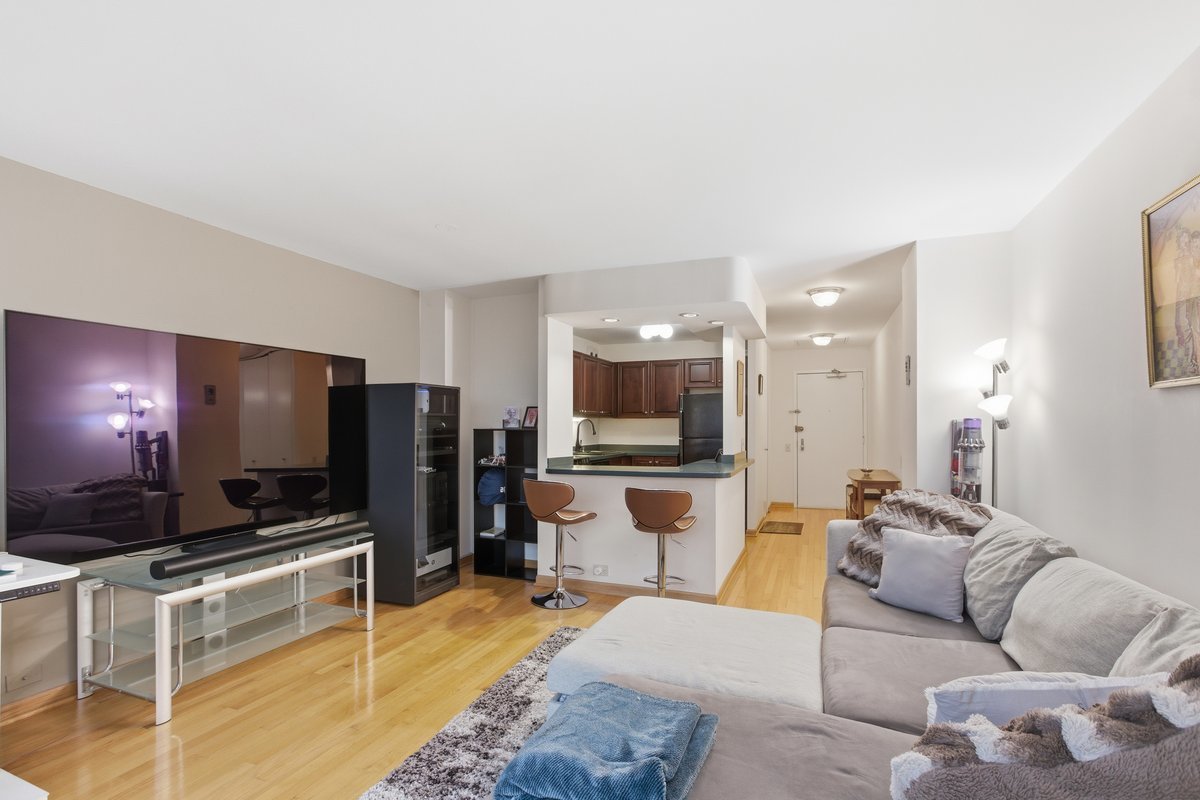 405 N Wabash Avenue 5112