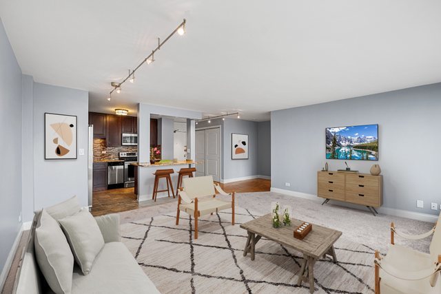 5455 N Sheridan Road 711