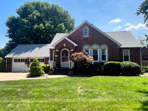 Photo of 2404 28th Street, Moline, IL 61265 (MLS # 12705569)