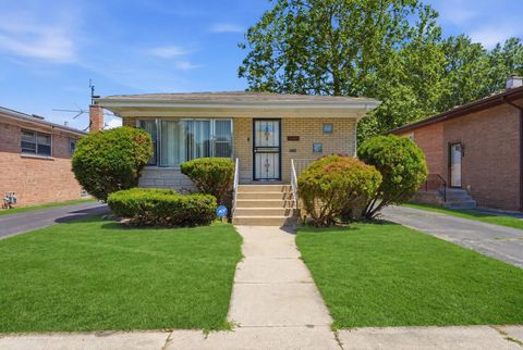 Tiny photo for 14333 Drexel Avenue, Dolton, IL 60419 (MLS # 12706927)