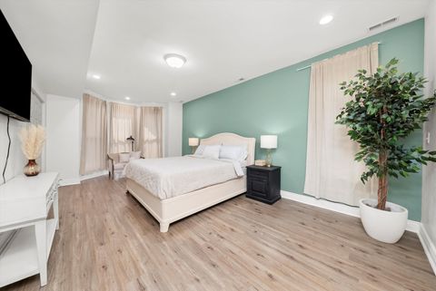 Tiny photo for 5850 S INDIANA Avenue, Chicago, IL 60637 (MLS # 12485028)