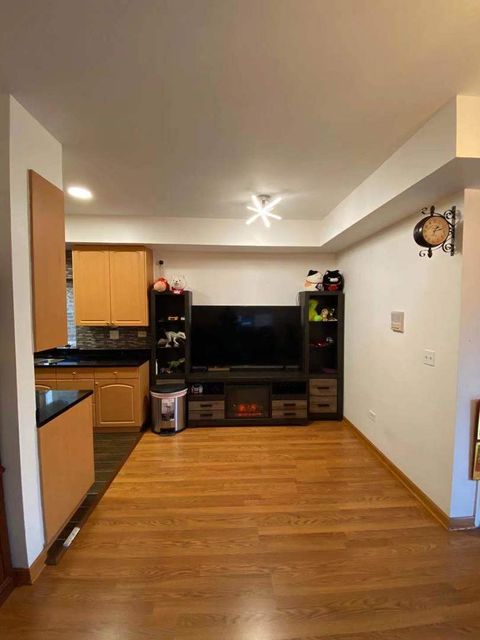 Tiny photo for 723 W 31st Street #2, Chicago, IL 60616 (MLS # 12553375)