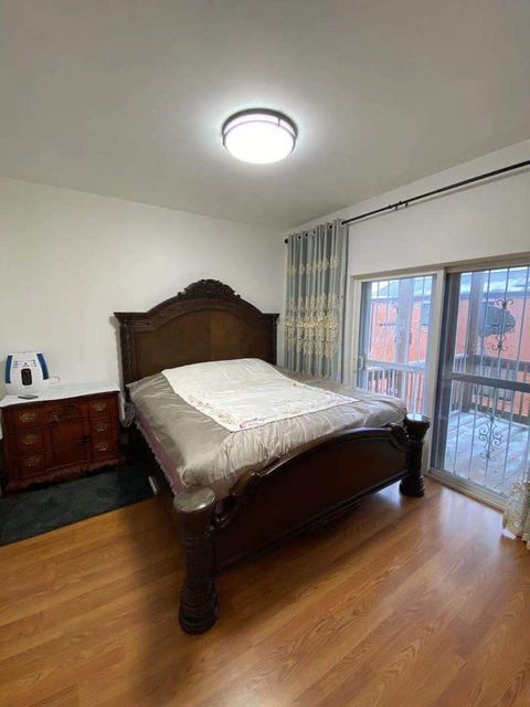 Tiny photo for 723 W 31st Street #2, Chicago, IL 60616 (MLS # 12553375)