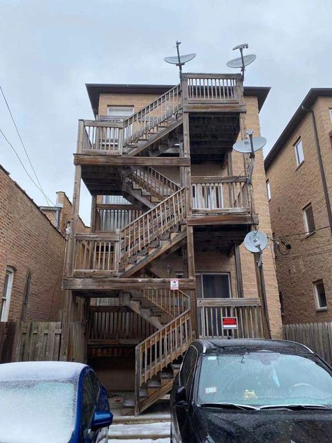 Tiny photo for 723 W 31st Street #2, Chicago, IL 60616 (MLS # 12553375)