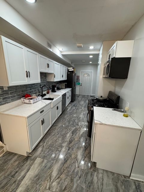 Tiny photo for 13910 Lincoln Avenue, Dolton, IL 60419 (MLS # 12490685)