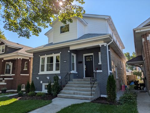 Photo of 6109 W Berenice Avenue, Chicago, IL 60634 (MLS # 12488316)