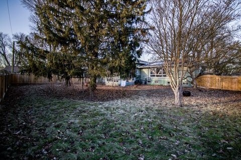 Tiny photo for 100 Warren Place, DeKalb, IL 60115 (MLS # 12539996)