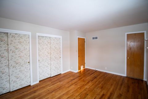 Tiny photo for 100 Warren Place, DeKalb, IL 60115 (MLS # 12539996)