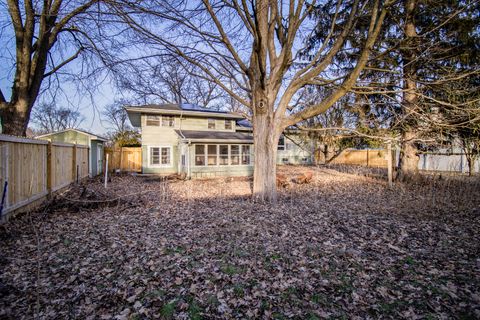 Tiny photo for 100 Warren Place, DeKalb, IL 60115 (MLS # 12539996)