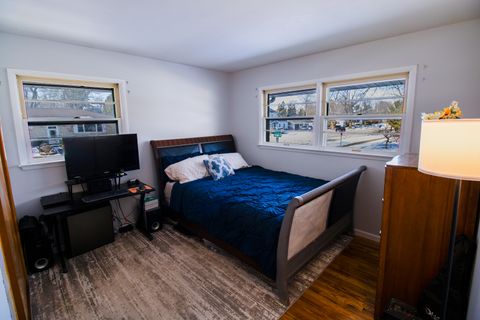 Tiny photo for 100 Warren Place, DeKalb, IL 60115 (MLS # 12539996)