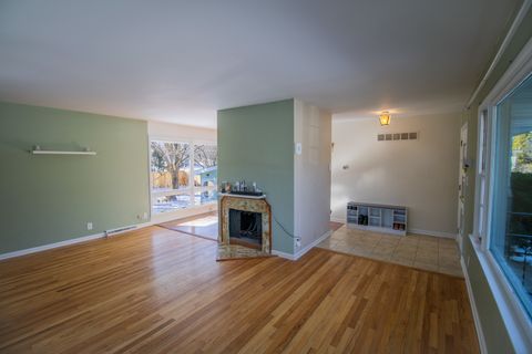Tiny photo for 100 Warren Place, DeKalb, IL 60115 (MLS # 12539996)