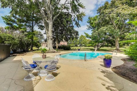 Tiny photo for 2408 Cumberland Circle, Long Grove, IL 60047 (MLS # 12511069)