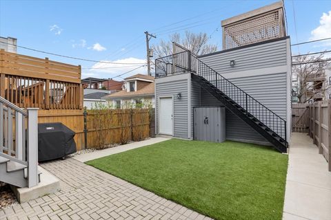 Tiny photo for 2514 W Moffat Street, Chicago, IL 60647 (MLS # 12613918)