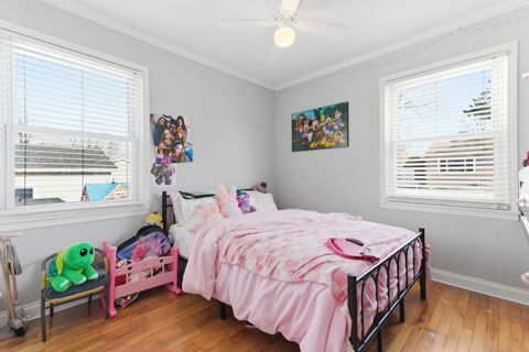 Tiny photo for 204 Woodlawn Drive, Mundelein, IL 60060 (MLS # 12568088)