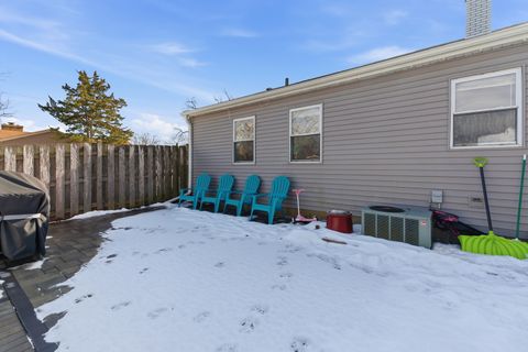 Tiny photo for 204 Woodlawn Drive, Mundelein, IL 60060 (MLS # 12568088)
