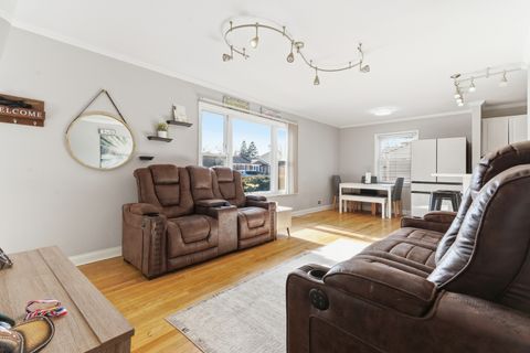 Tiny photo for 204 Woodlawn Drive, Mundelein, IL 60060 (MLS # 12568088)