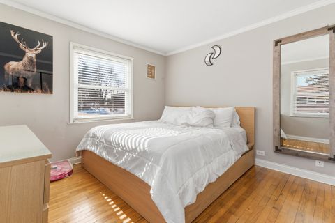 Tiny photo for 204 Woodlawn Drive, Mundelein, IL 60060 (MLS # 12568088)