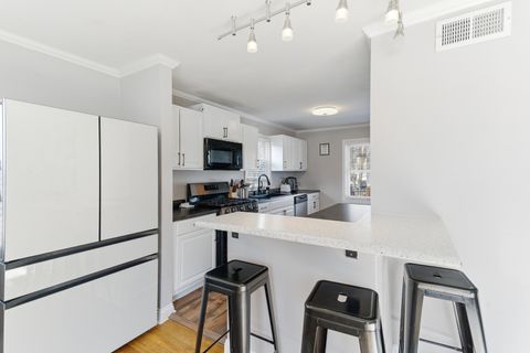 Tiny photo for 204 Woodlawn Drive, Mundelein, IL 60060 (MLS # 12568088)