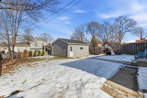 Tiny photo for 204 Woodlawn Drive, Mundelein, IL 60060 (MLS # 12568088)