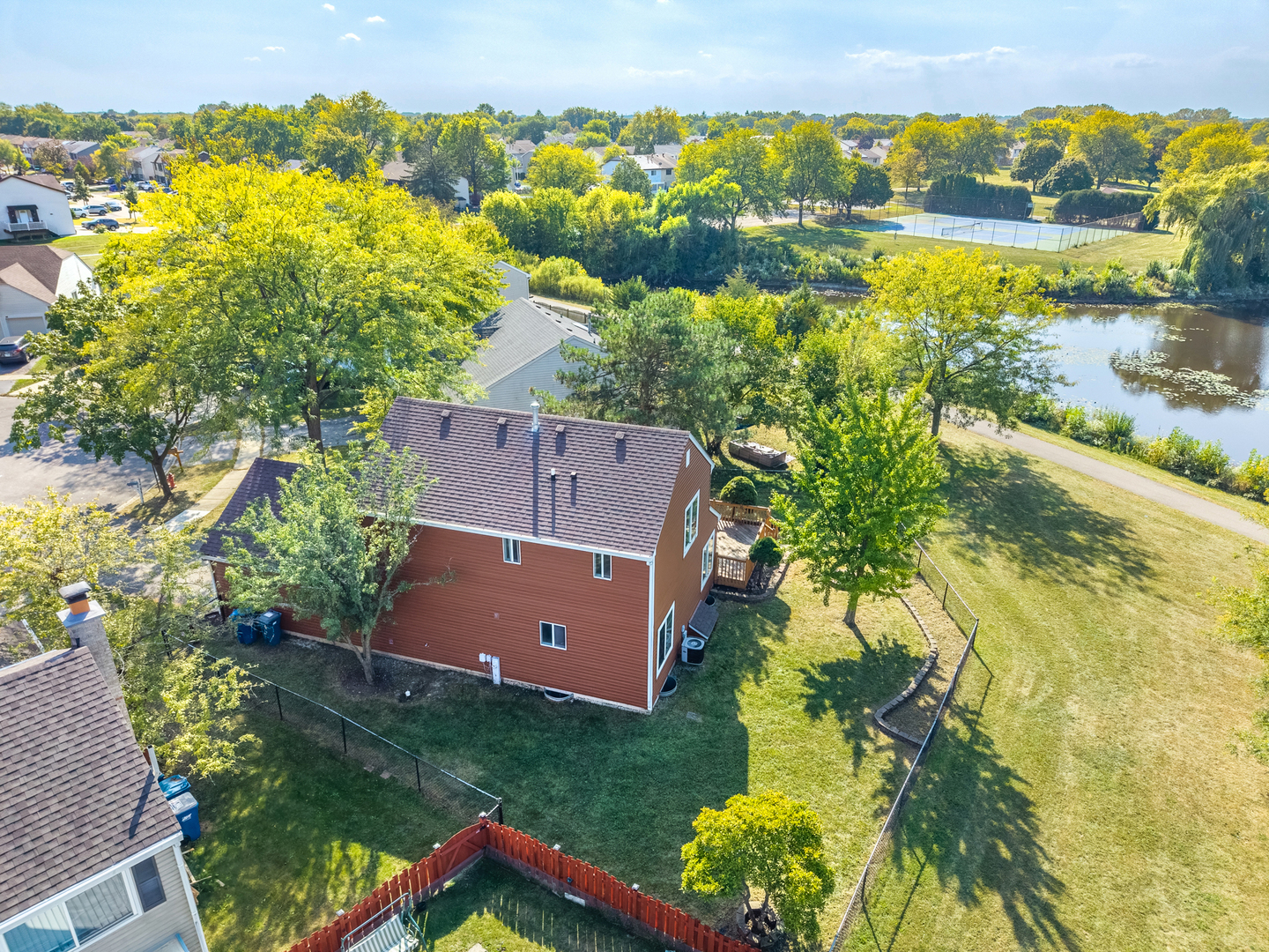 1925 Grosse Pointe Court