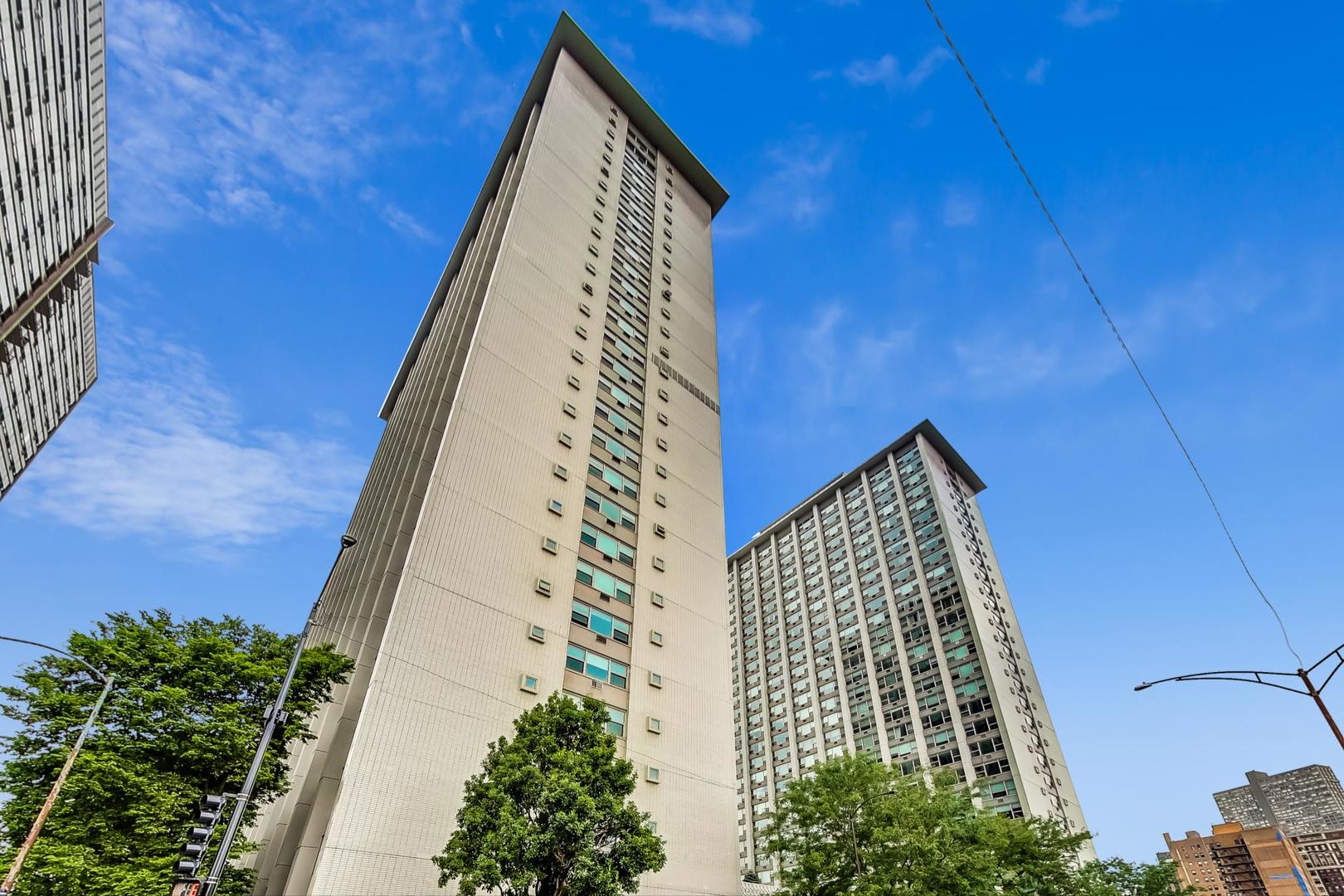 3600 N Lake Shore Drive 1701