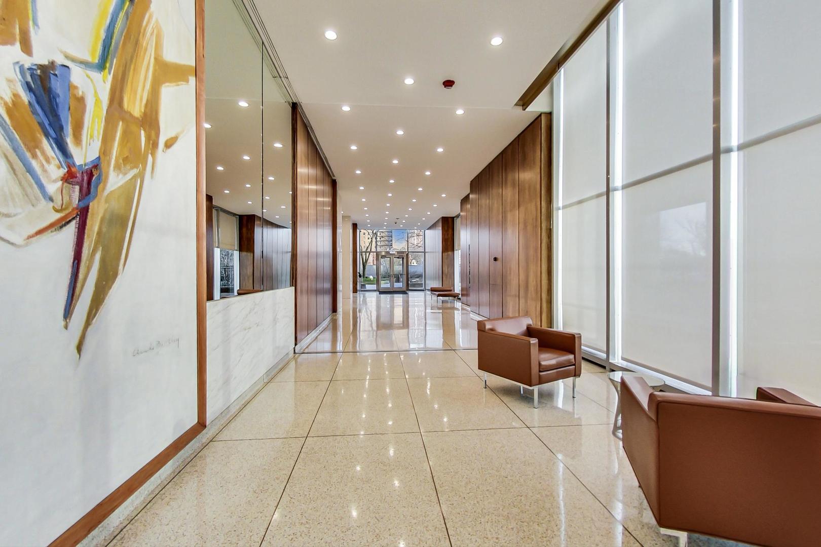 3600 N Lake Shore Drive 1701