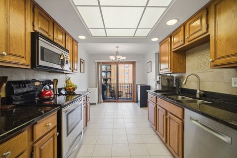 Tiny photo for 1380 Oakwood Avenue #306, Des Plaines, IL 60016 (MLS # 12532543)