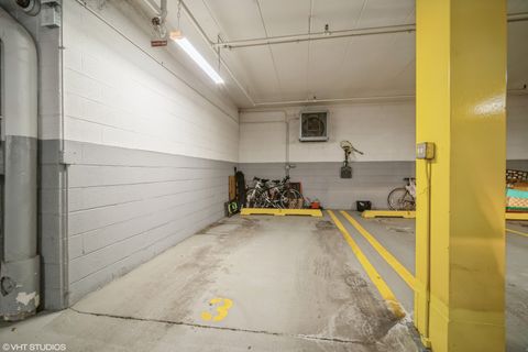 Tiny photo for 1380 Oakwood Avenue #306, Des Plaines, IL 60016 (MLS # 12532543)