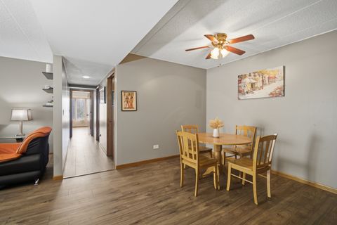 Tiny photo for 1380 Oakwood Avenue #306, Des Plaines, IL 60016 (MLS # 12532543)