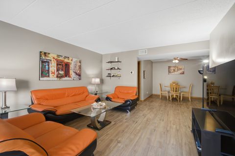 Tiny photo for 1380 Oakwood Avenue #306, Des Plaines, IL 60016 (MLS # 12532543)